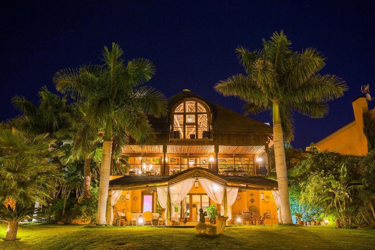 Indonesian Palace Luxurious Boutique