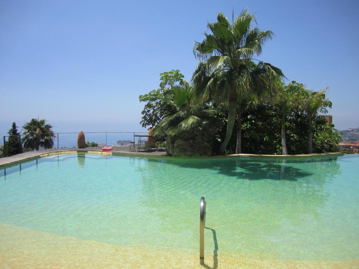 Villa Indonesian Palace Luxurious Boutique