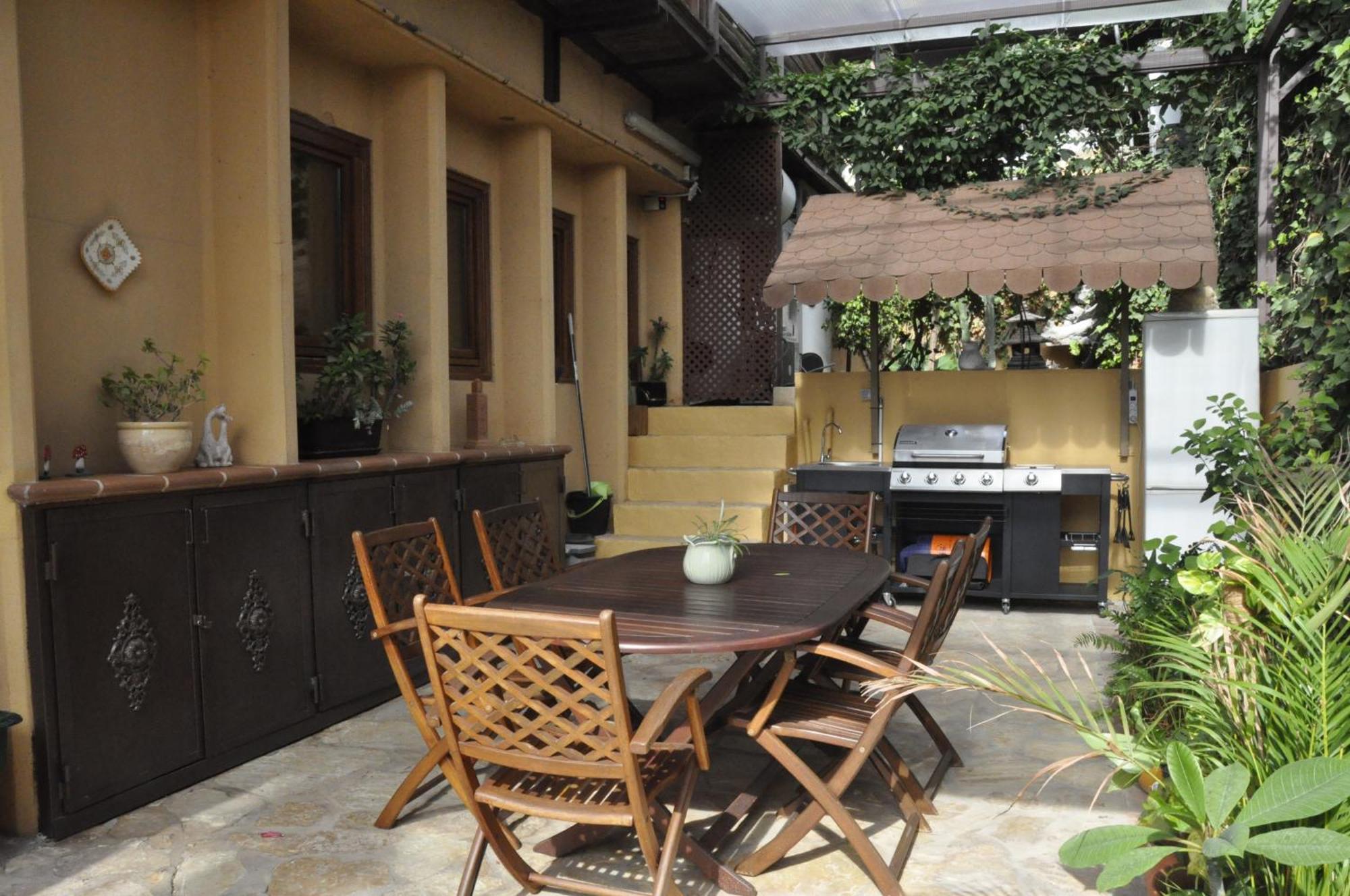 Indonesian Palace Luxurious Boutique Málaga